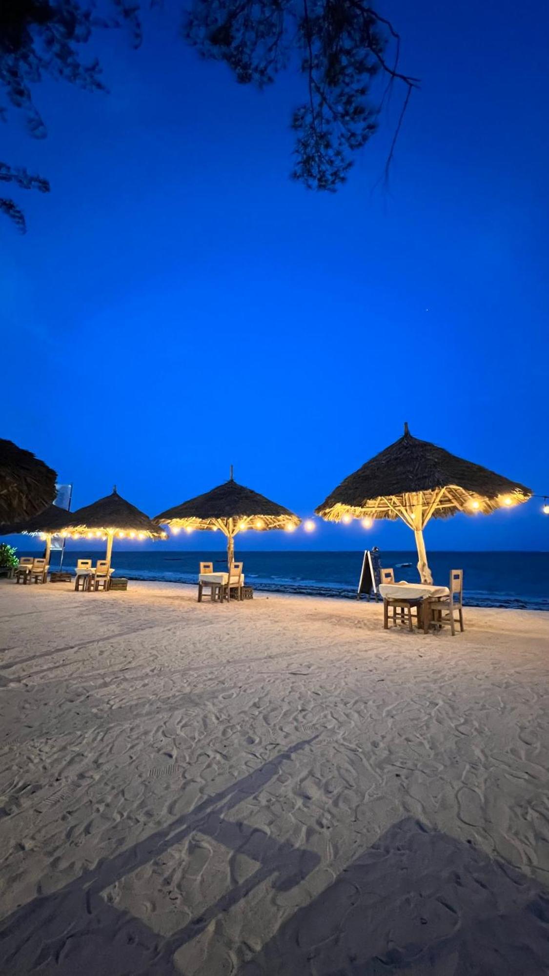 Seashore Beach Hotel 吉汶瓦 外观 照片